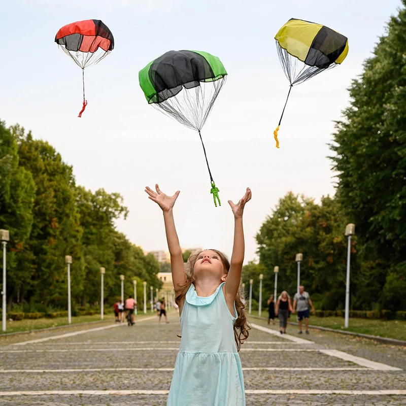 Kids Unique Outdoor Toys - Игровой набор для метания парашютов: уличная